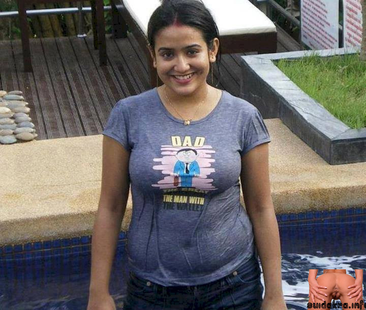 sexy wet tamil reetika bathing smile pool deshi nipples